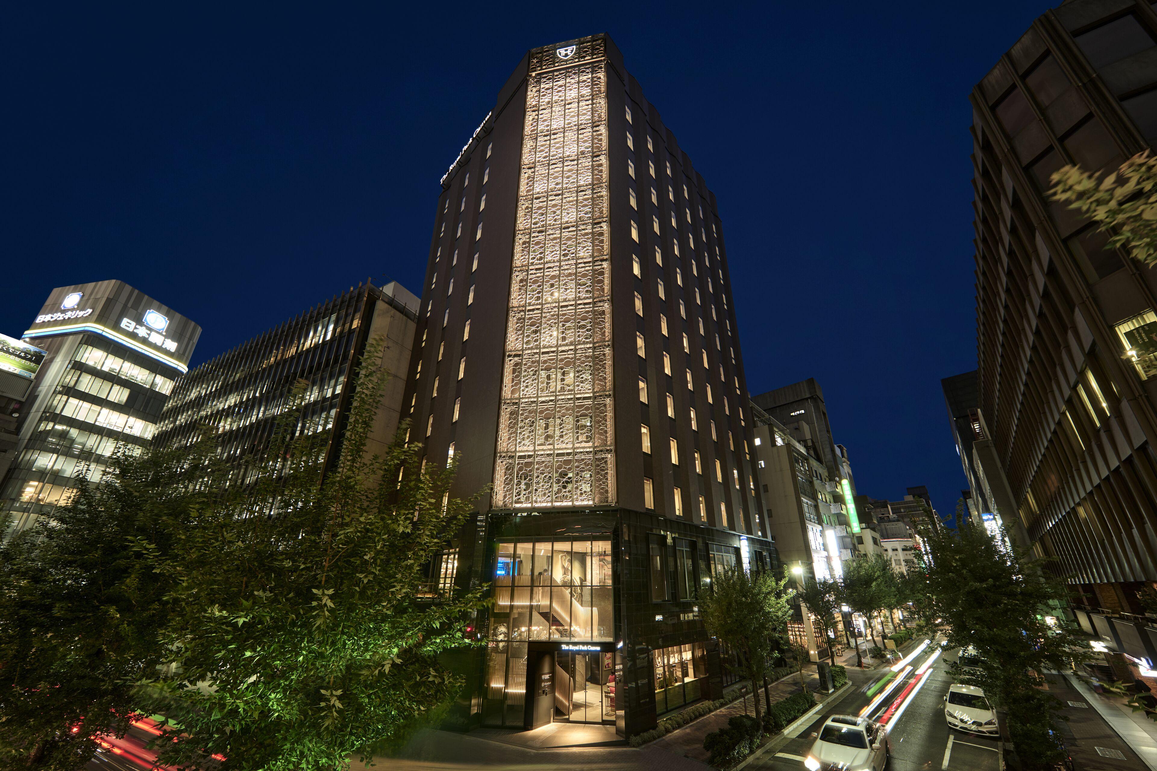 The Royal Park Canvas Ginza Corridor — Fotos 1